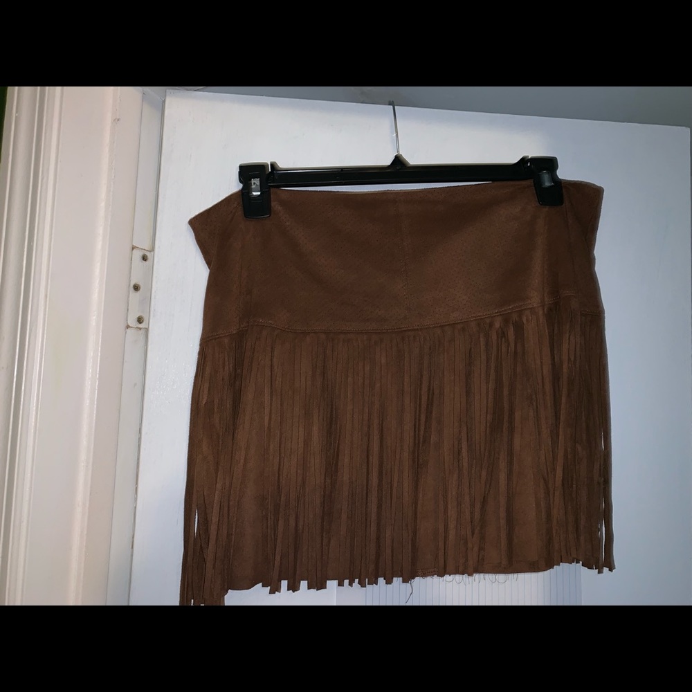 Fringed short skirt